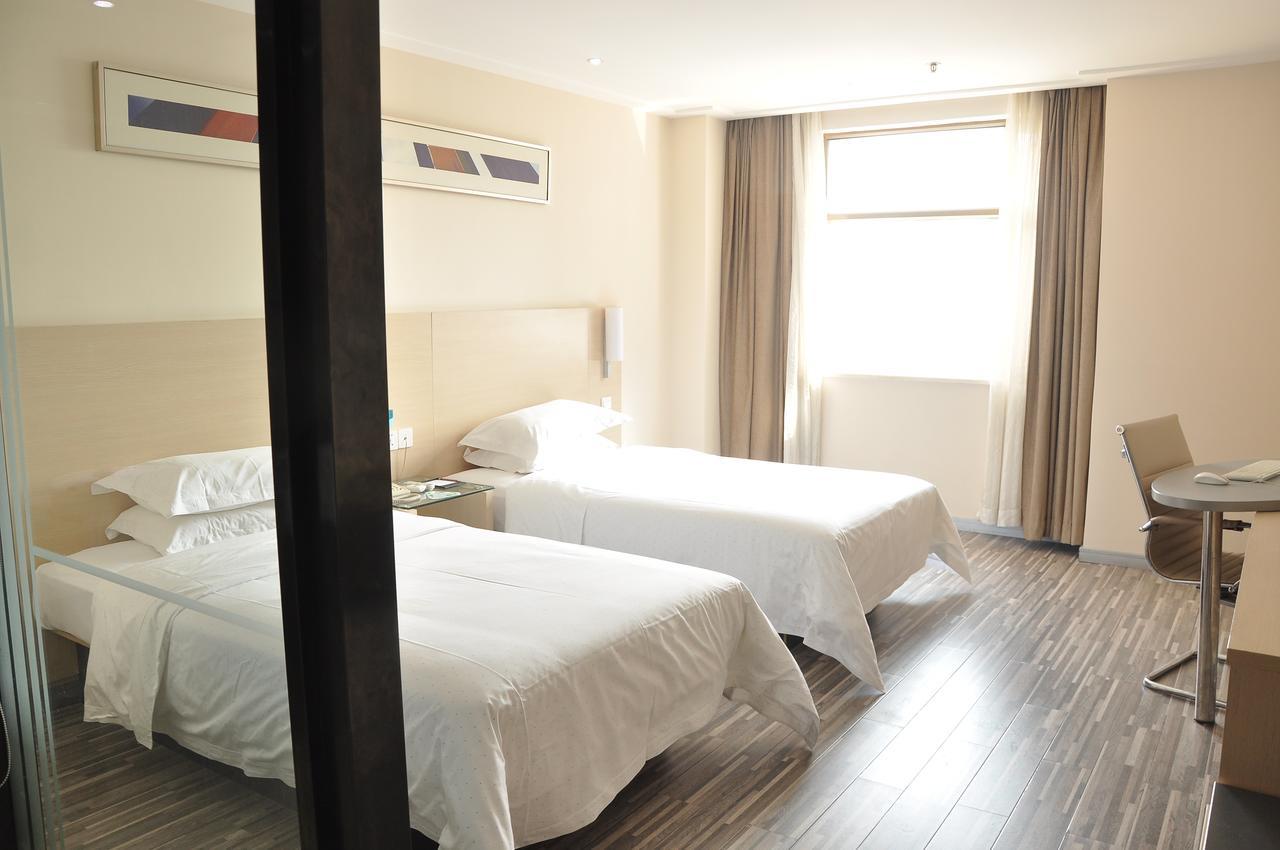 City Comfort Inn Wuhan Caidian Square Exterior foto