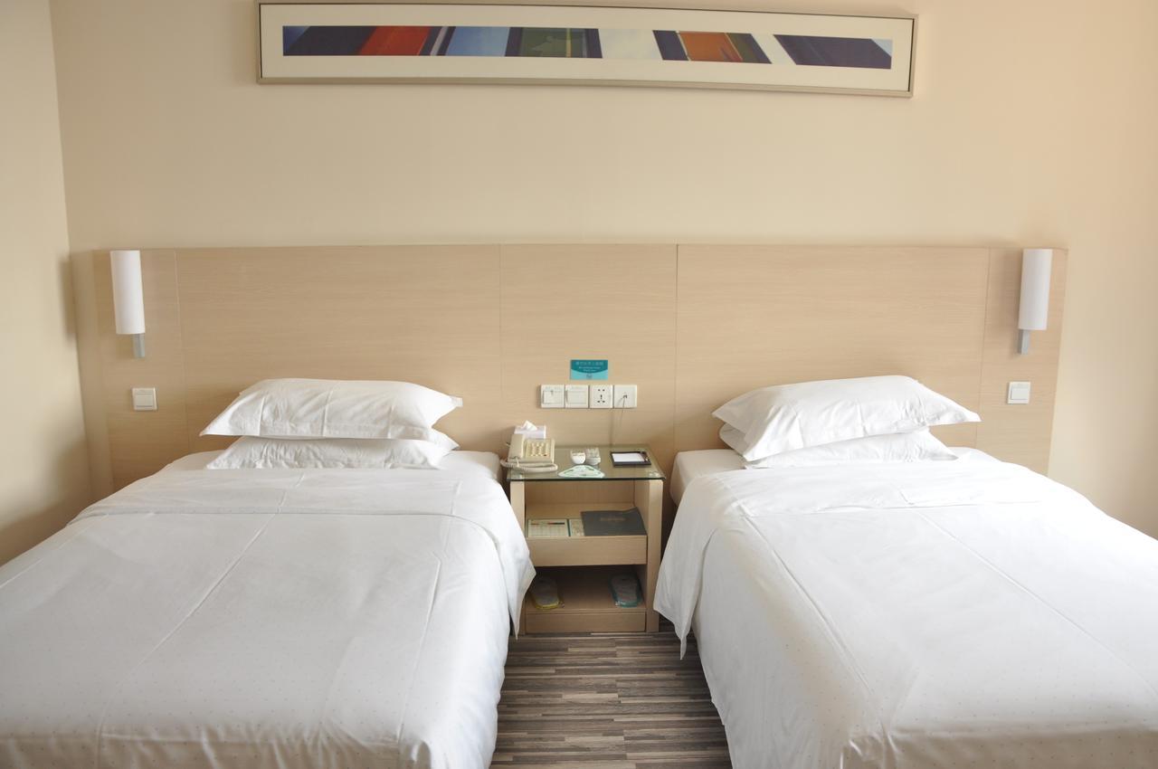 City Comfort Inn Wuhan Caidian Square Exterior foto