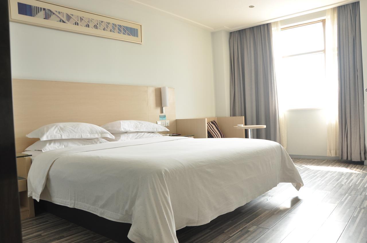 City Comfort Inn Wuhan Caidian Square Exterior foto
